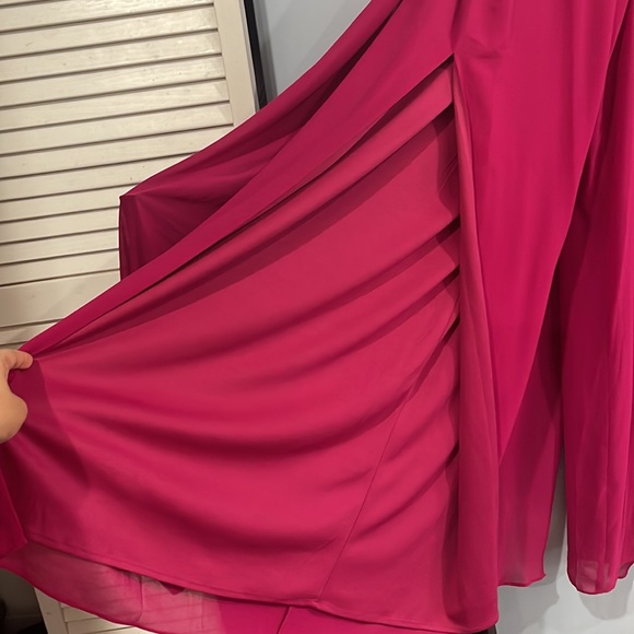 Marina brand jumpsuit - Picture 5 of 9